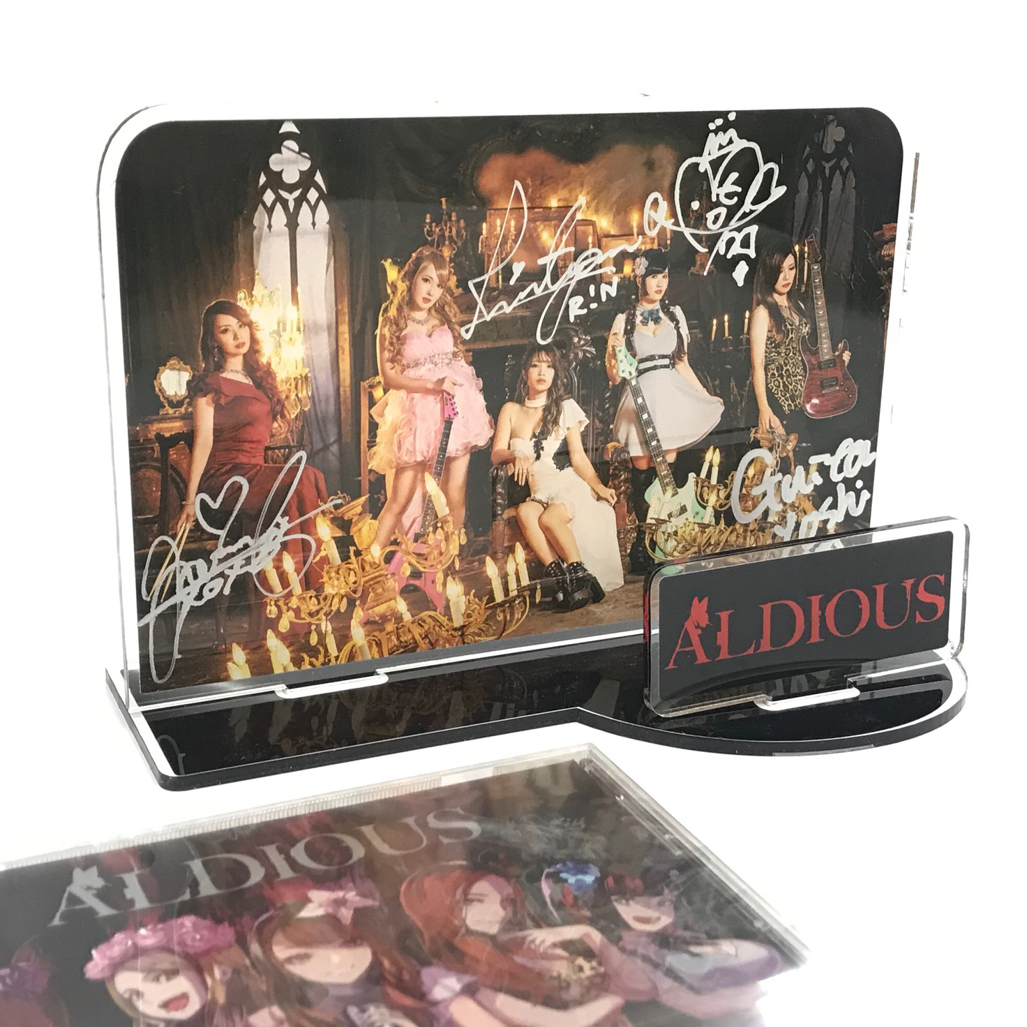 Aldiousメンバー全員の直筆サイン入りアクリルジオラマ
